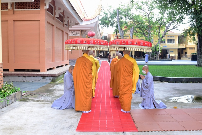 Lễ truyền giới Sa di Phương Trượng